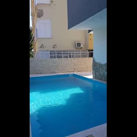 In - Kusadasi 21 2 Bedroom And Living أيدين
